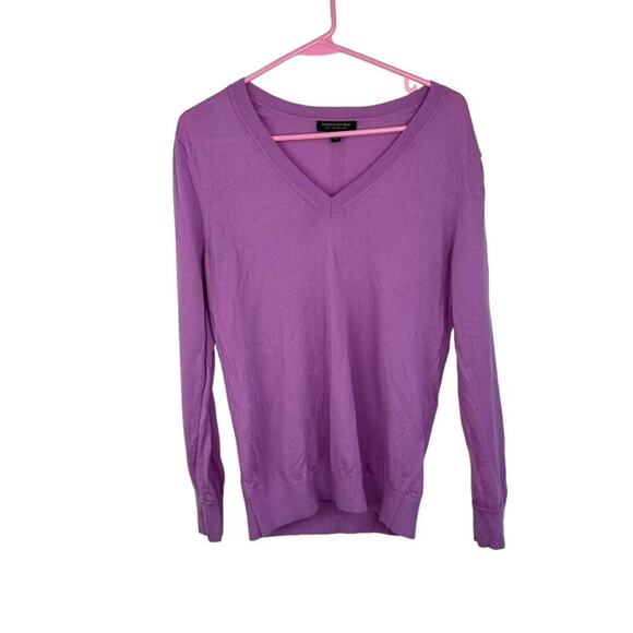 Banana Republic 100% Merino Wool purplve vneck pull over sweater size medium - Picture 1 of 6